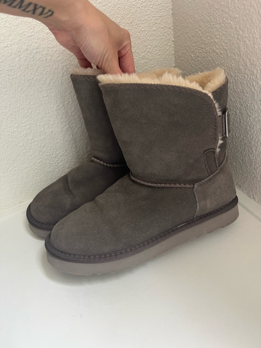 Plush-Lined Suede Winter Boots - Gray